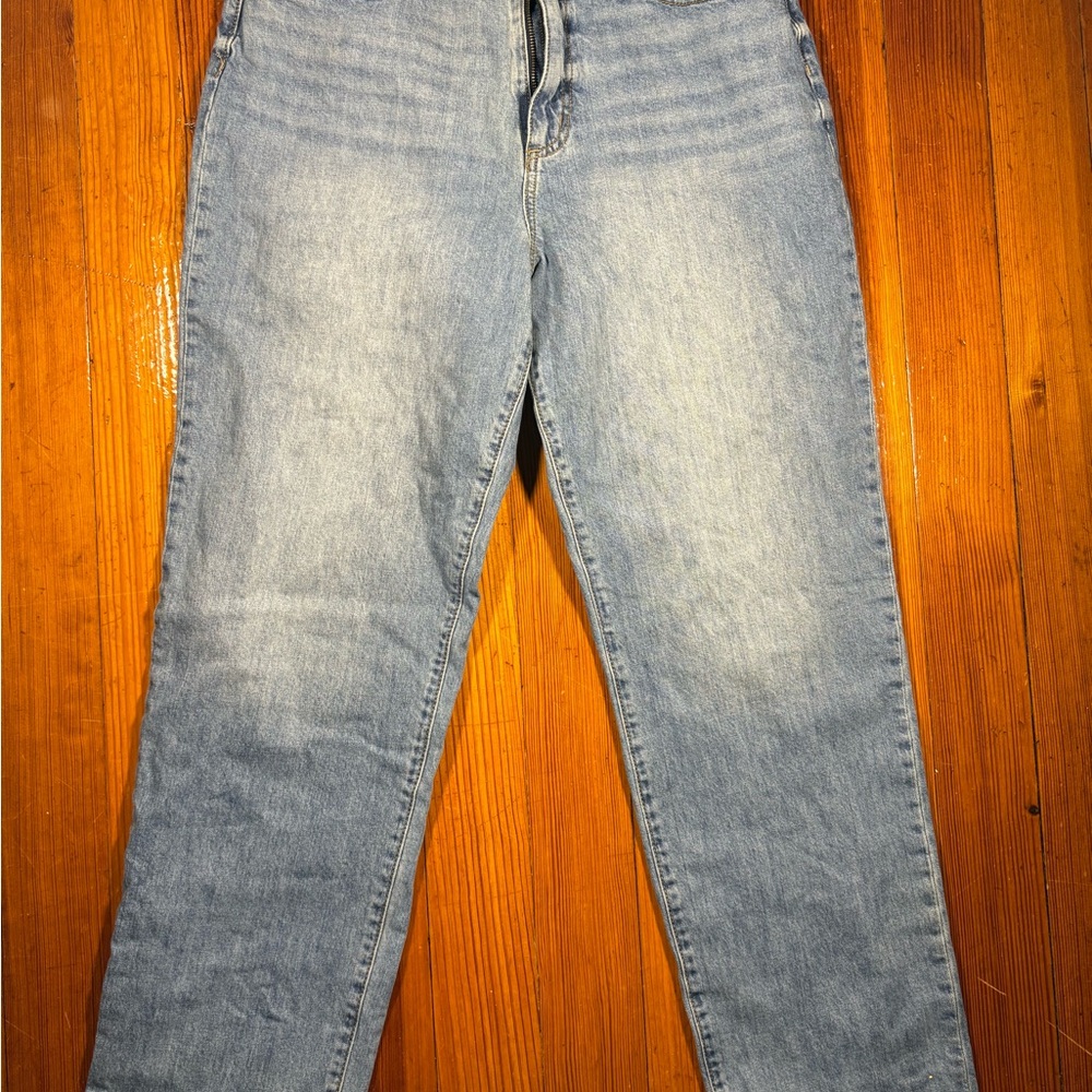 Universal Threads Vintage Straight Light Denim Size Women 12R